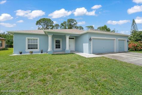 320 Crestview Street NE Palm Bay FL 32907
