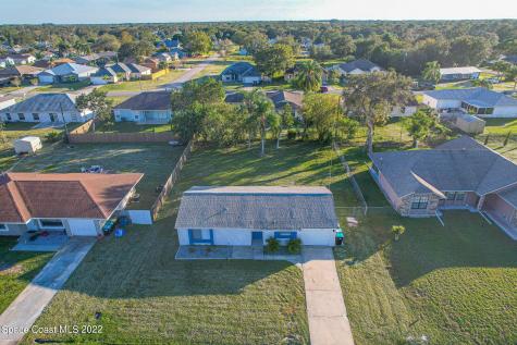 2132 Fallon Boulevard NE Palm Bay FL 32907