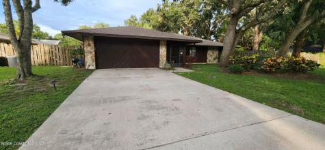 963 Pembroke Avenue NE Palm Bay FL 32907
