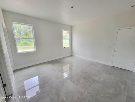 400 Treemont Avenue SW Palm Bay FL 32908