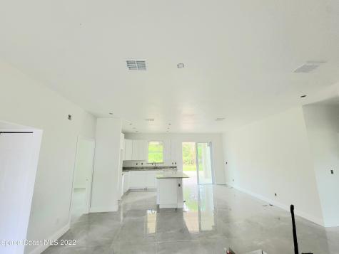 400 Treemont Avenue SW Palm Bay FL 32908