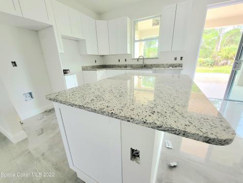 400 Treemont Avenue SW Palm Bay FL 32908
