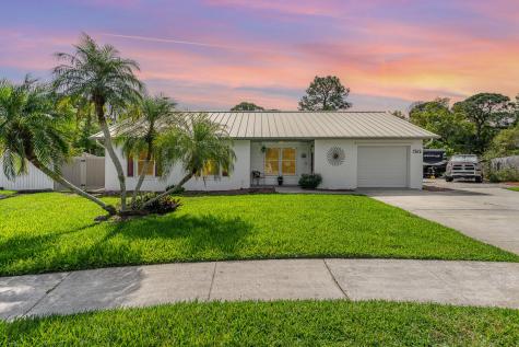 2515 Oak Park Court Merritt Island FL 32953