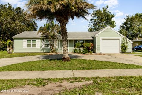 1090 Hampshire Avenue NE Palm Bay FL 32905