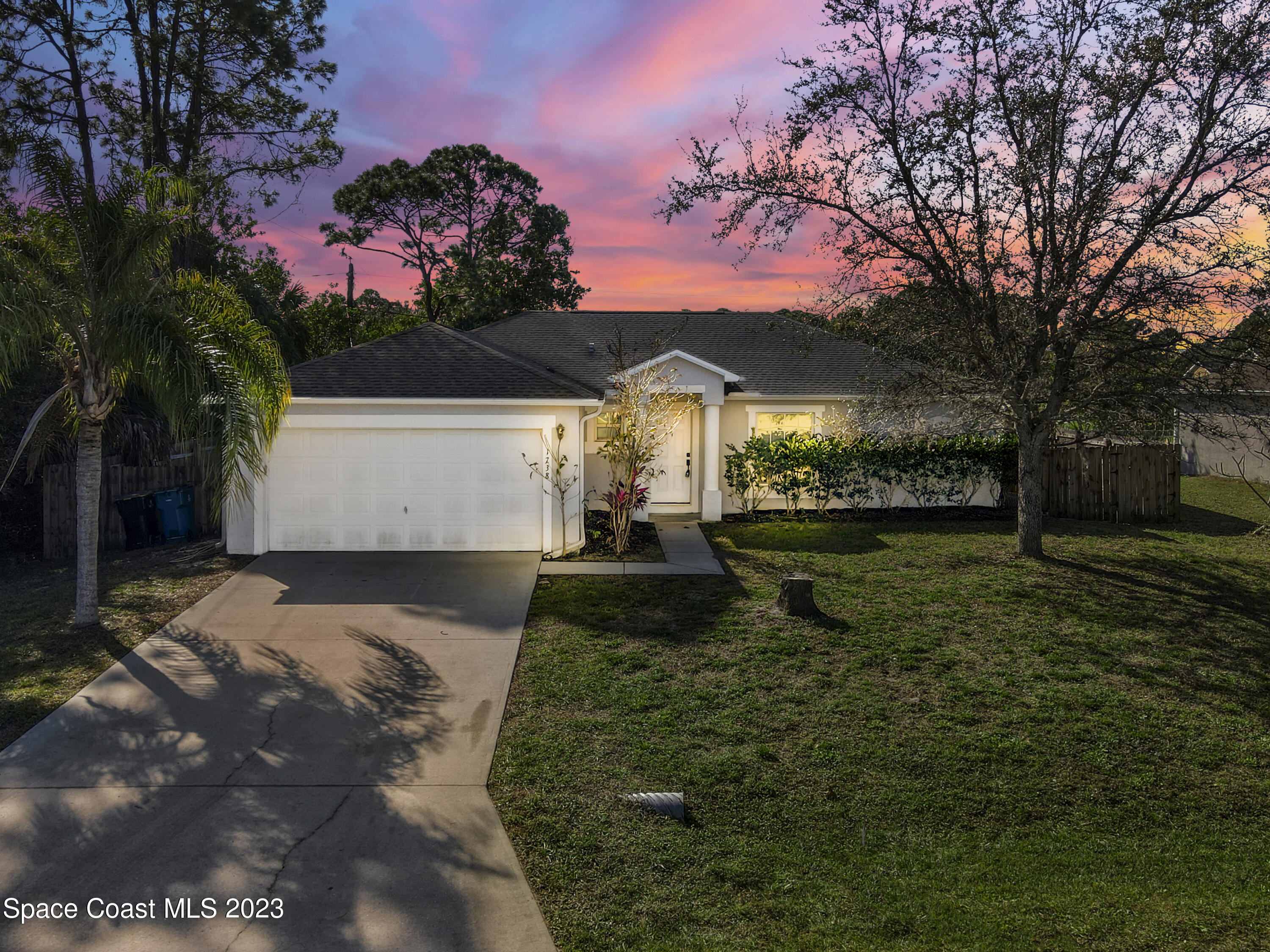 1738 Fairlight Street NW Palm Bay FL 32907
