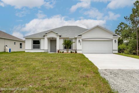 8266 96th Court Vero Beach FL 32967