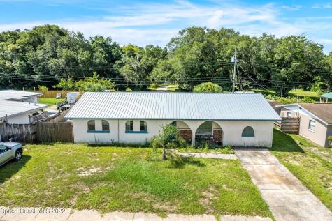 2525 Shady Oaks Drive Titusville FL 32796