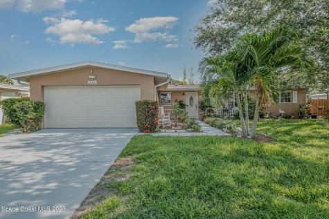 1202 Yacht Club Boulevard Indian Harbour Beach FL 32937