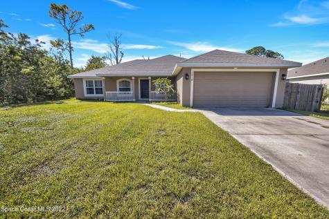 1718 Hayworth Circle NW Palm Bay FL 32907