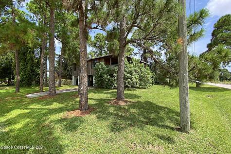 1690 21st Avenue SW Vero Beach FL 32962