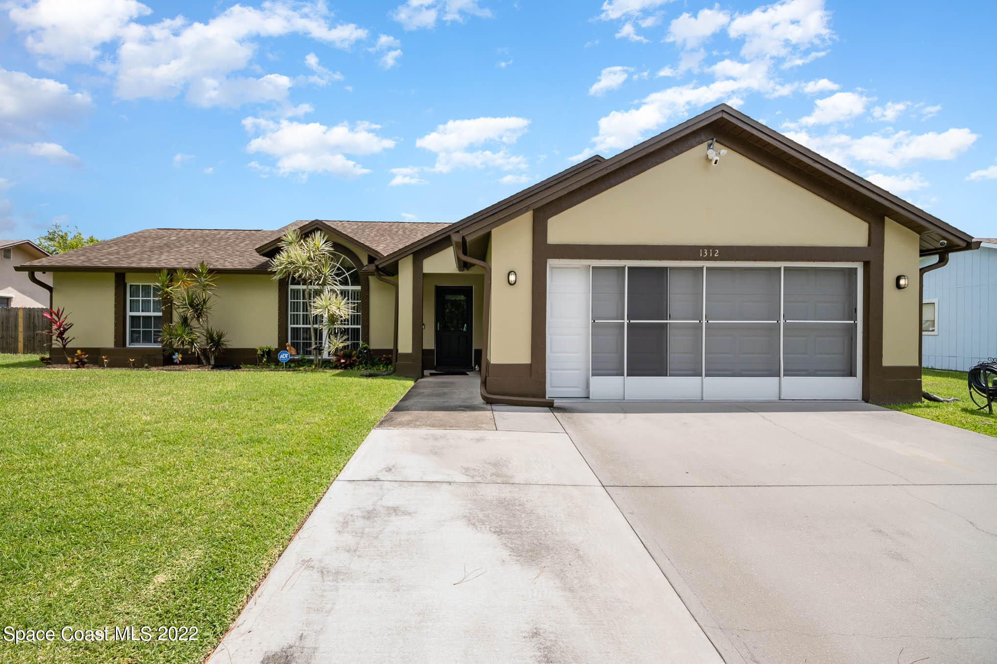 1312 Hedgecoth Street NW Palm Bay FL 32907