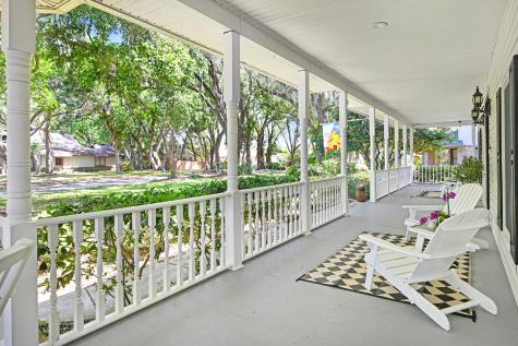1515 S Oaks Drive Merritt Island FL 32952