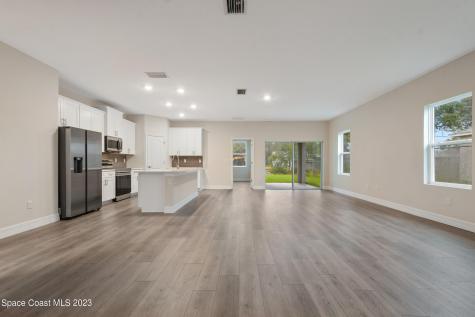 902 Salina Street SE Palm Bay FL 32909