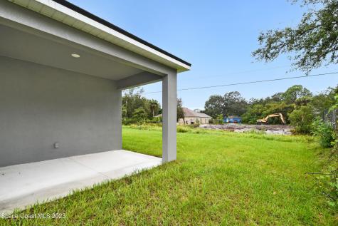902 Salina Street SE Palm Bay FL 32909