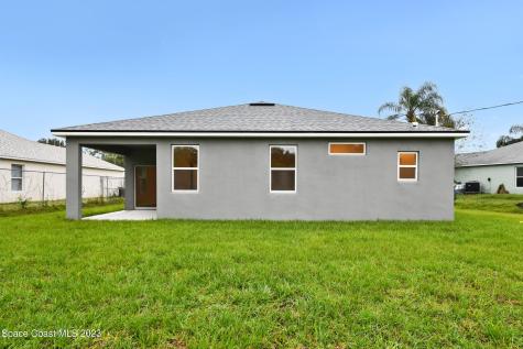 902 Salina Street SE Palm Bay FL 32909