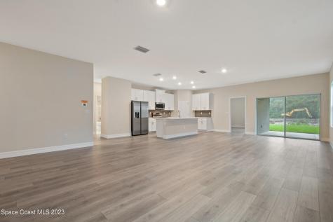902 Salina Street SE Palm Bay FL 32909