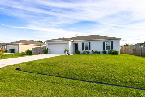 778 NW Bayard Avenue Port St Lucie FL 34983