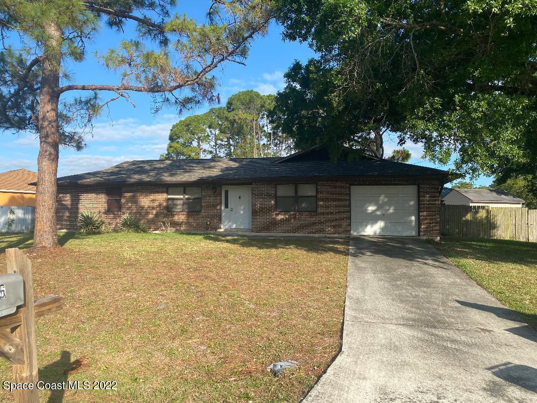 1586 Wacker Avenue SE Palm Bay FL 32909