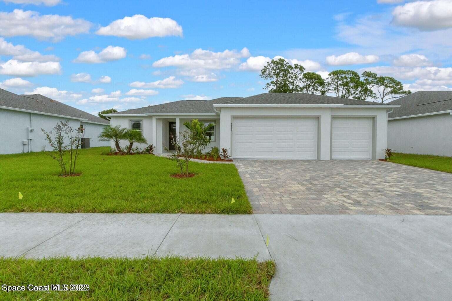 466 Hammond Street SW Palm Bay FL 32908