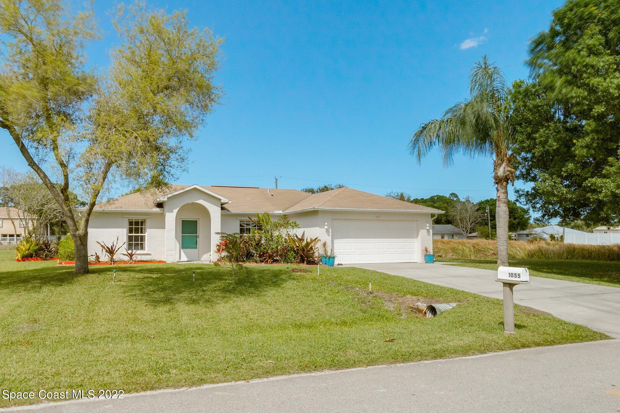 1055 Grandeur Street SE Palm Bay FL 32909