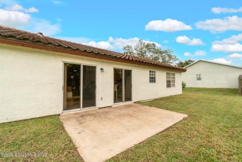 1100 Malone Street NW Palm Bay FL 32907