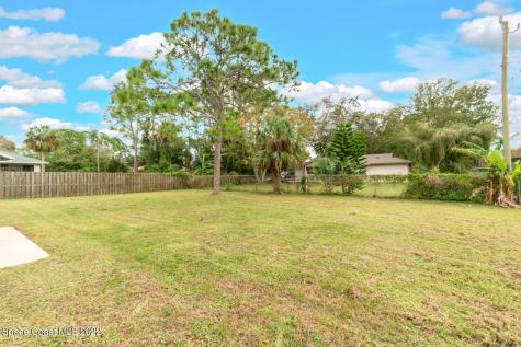 1100 Malone Street NW Palm Bay FL 32907
