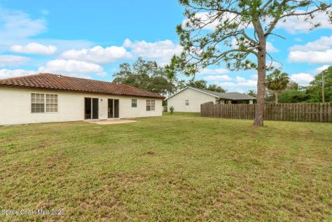 1100 Malone Street NW Palm Bay FL 32907