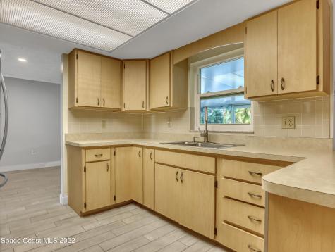 416 Catalina Avenue NW Palm Bay FL 32907