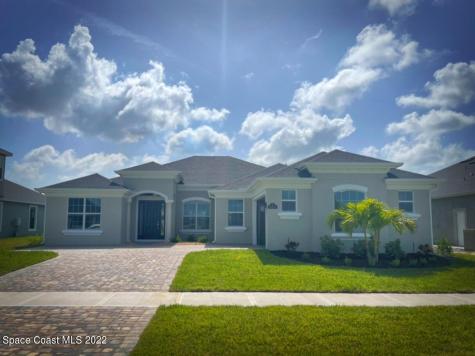 8471 Paragrass Avenue Melbourne FL 32940