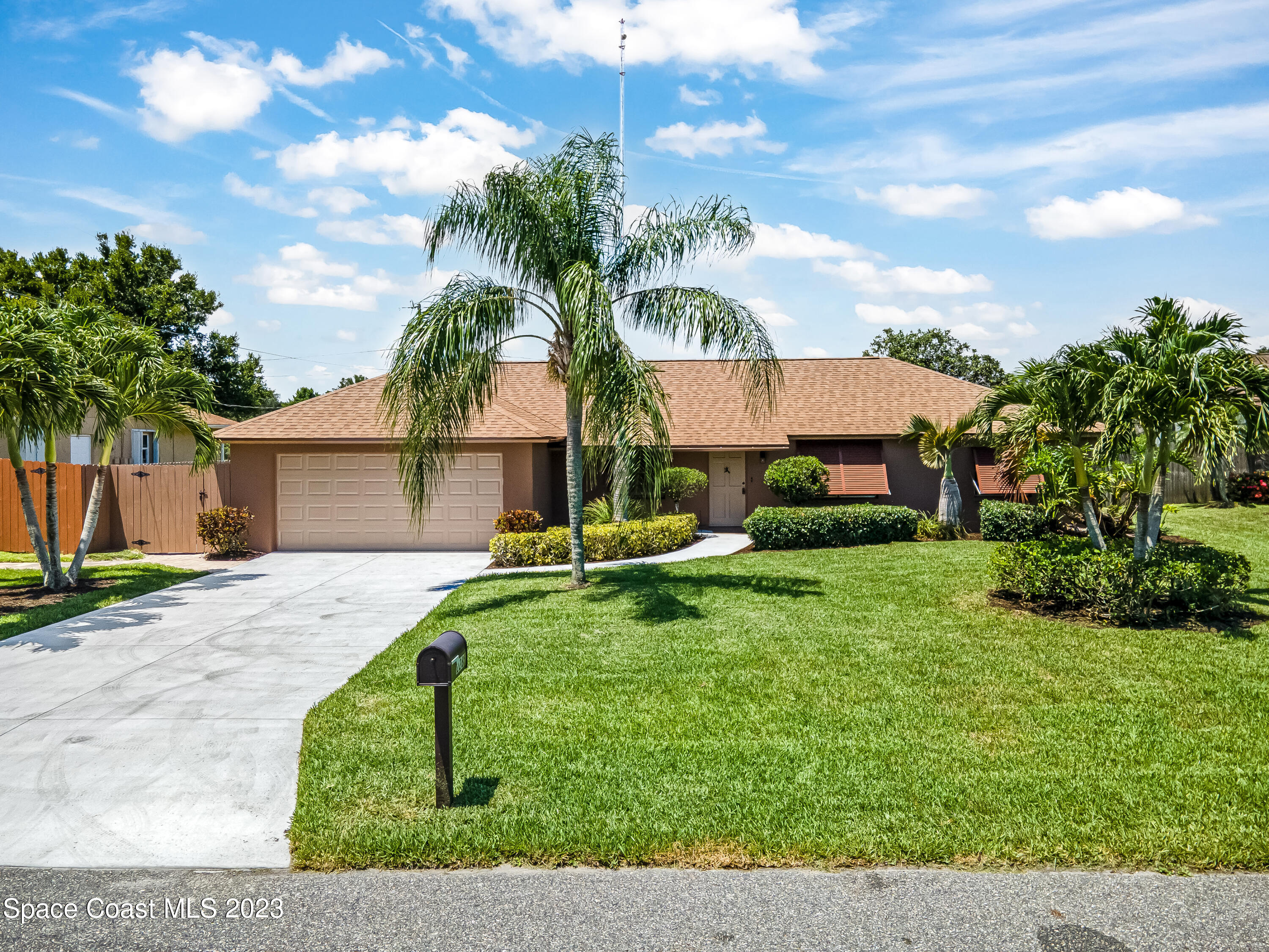 2285 Granville Street NE Palm Bay FL 32907