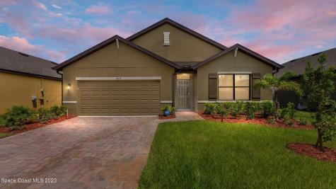 470 Old Country Road SE Palm Bay FL 32909