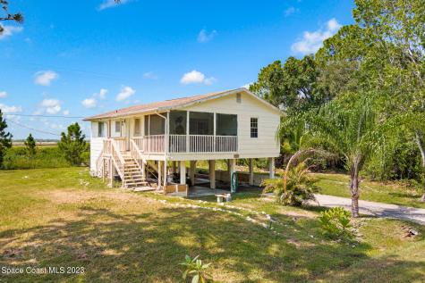 1120 Larkspur Street SE Palm Bay FL 32909