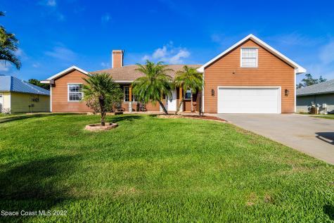 715 38th Court Vero Beach FL 32968
