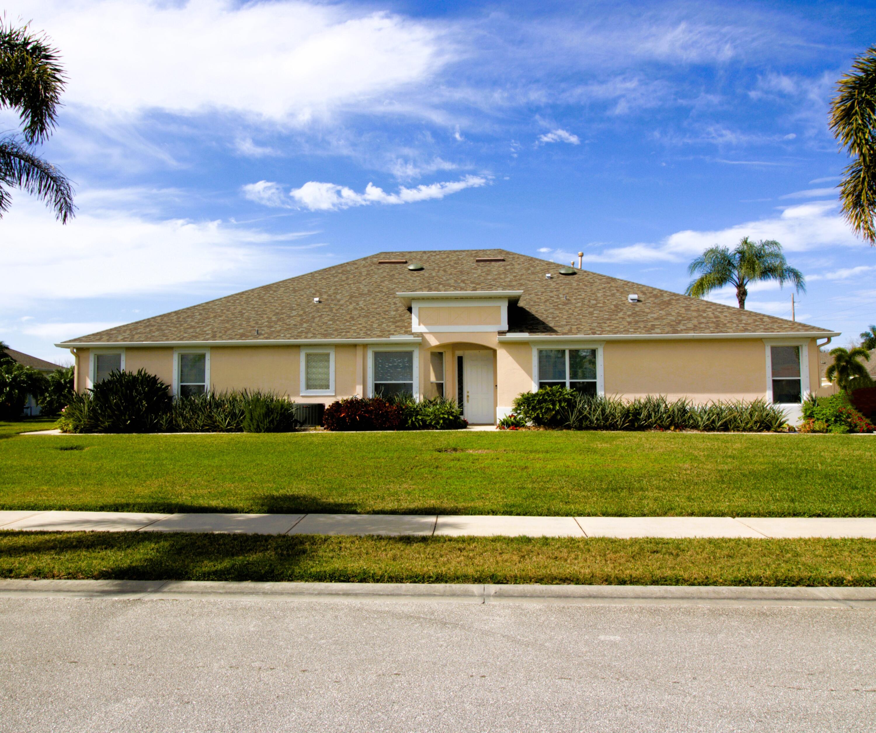 436 N Tangerine Square SW Vero Beach FL 32968
