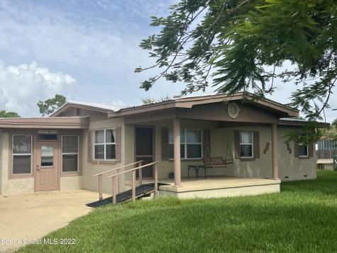 4942 Owens Avenue Grant FL 32949