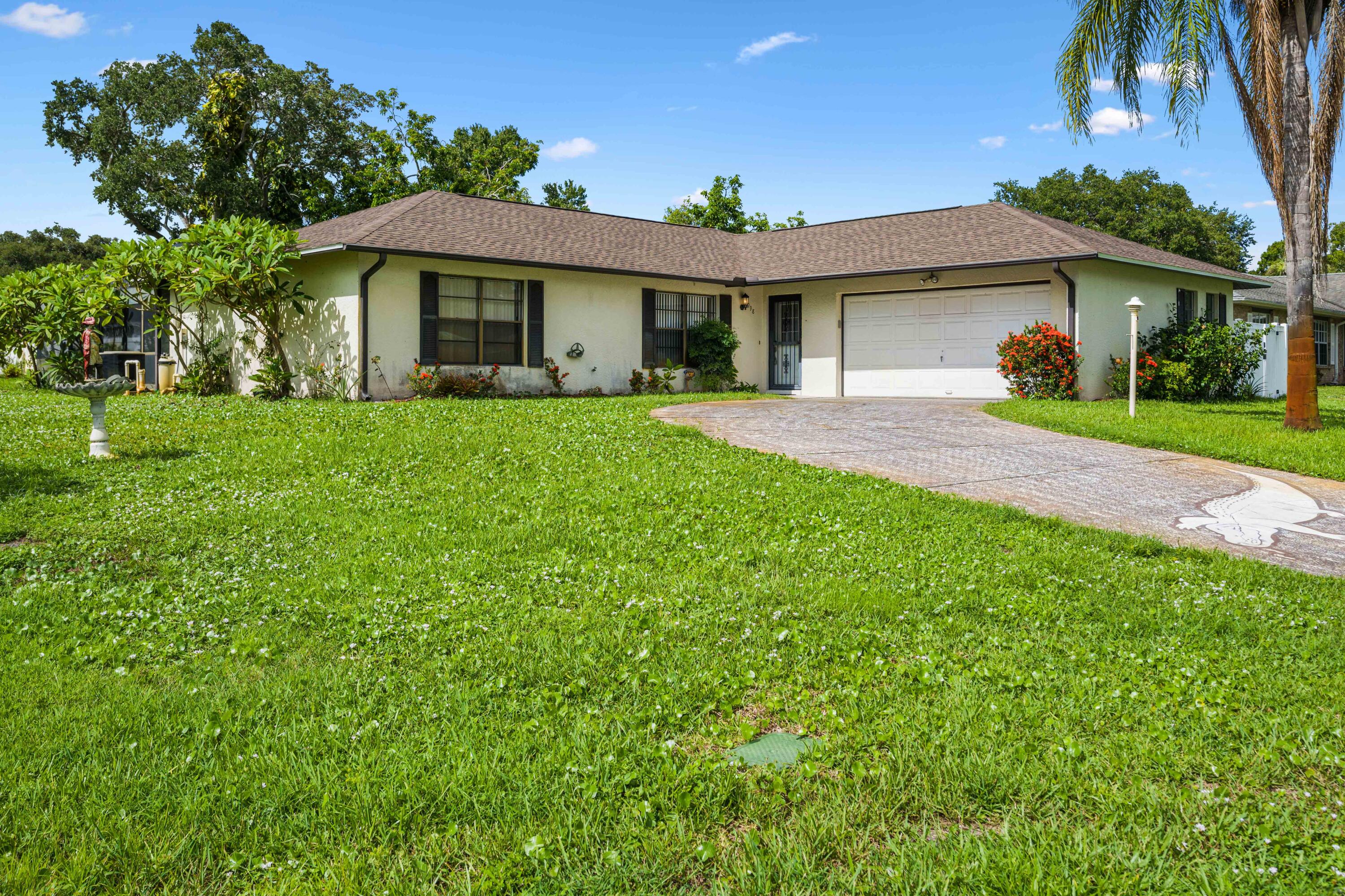 998 Dupont Street NE Palm Bay FL 32907