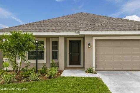 2460 Roygaris Street NW Palm Bay FL 32907