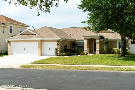 552 Natures Way Melbourne FL 32904