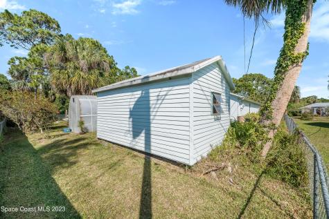 518 Fernandina Street NW Palm Bay FL 32907