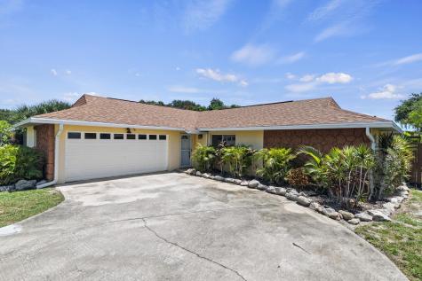 2230 Queen Anne Street Merritt Island FL 32952