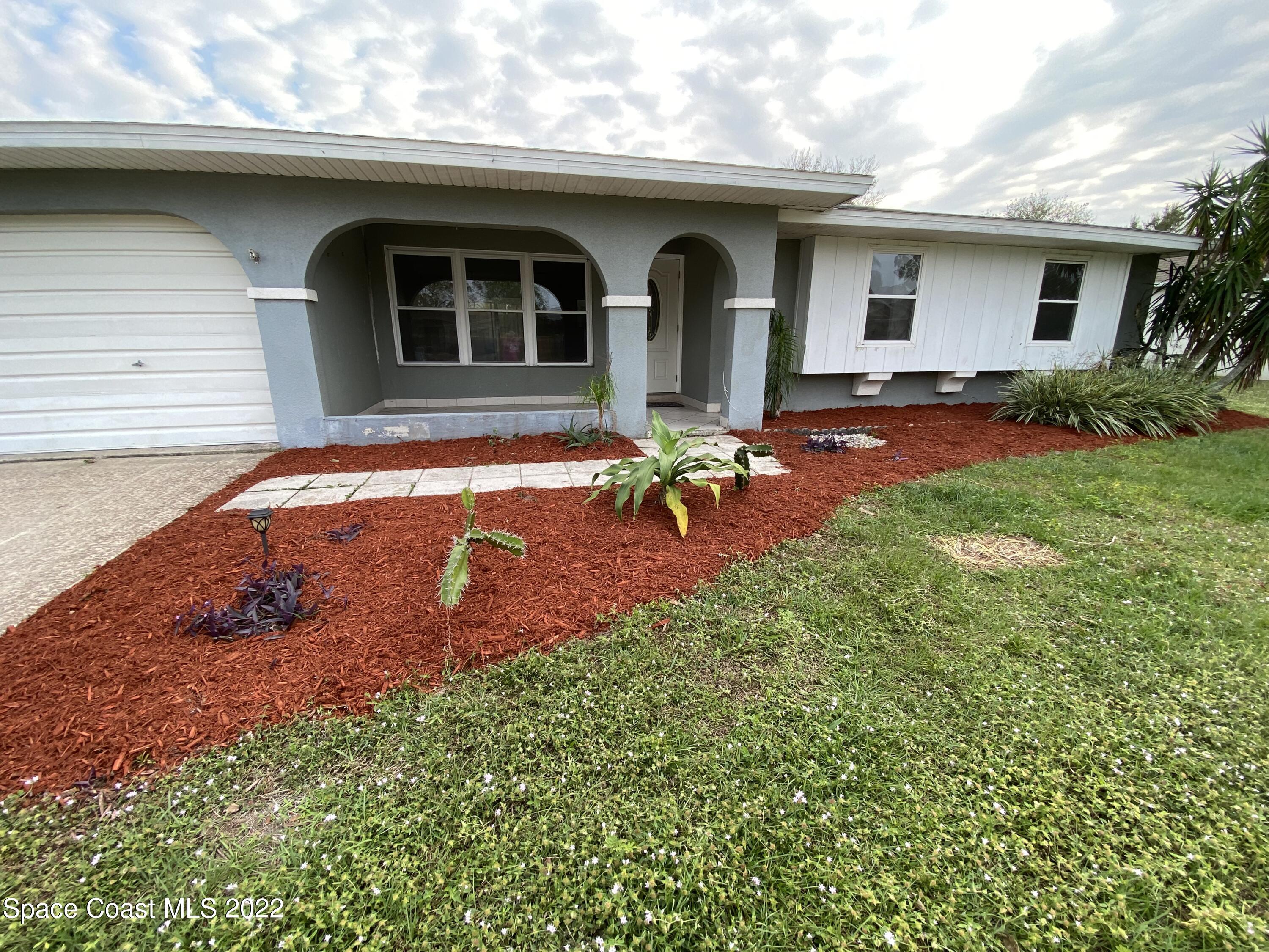 699 Fairhaven Street NE Palm Bay FL 32907