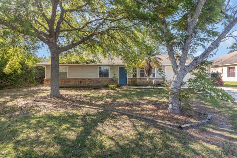1640 Pueblo Street SE Palm Bay FL 32909