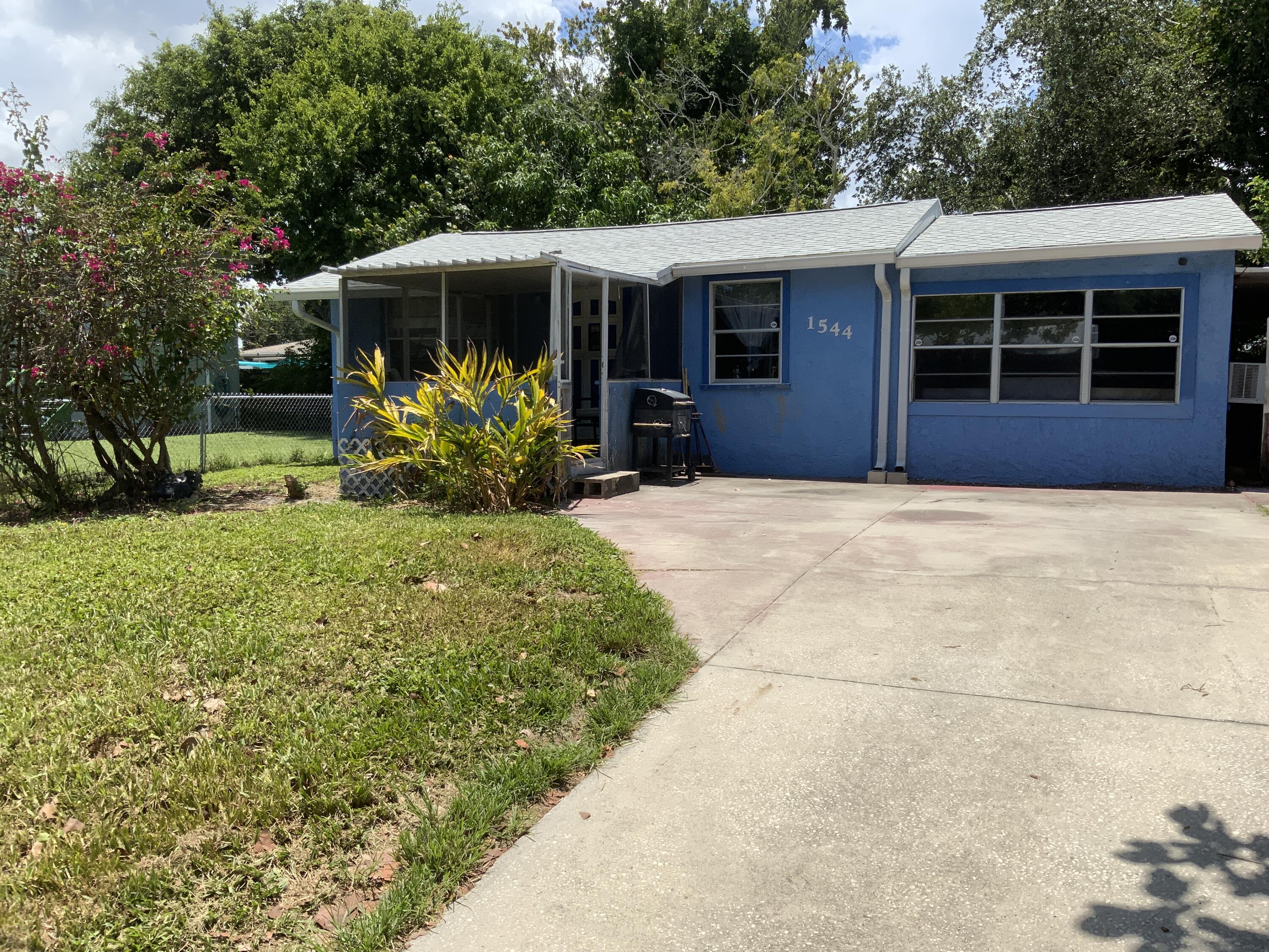 1544 Magnolia Street NE Palm Bay FL 32905