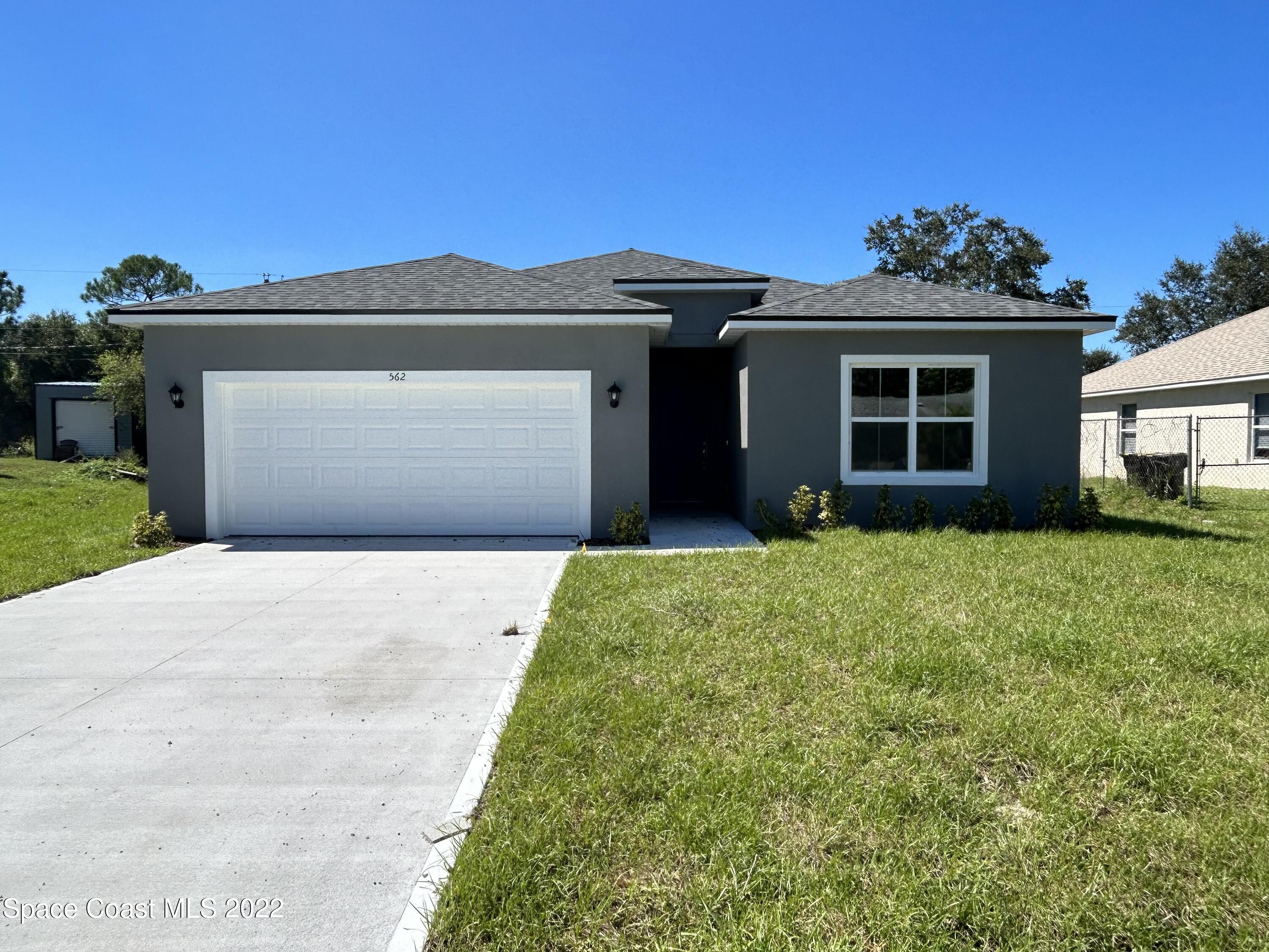 562 Justine Avenue NW Palm Bay FL 32907