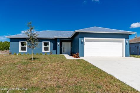 119 SW Sea Lion Road Port St Lucie FL 34953