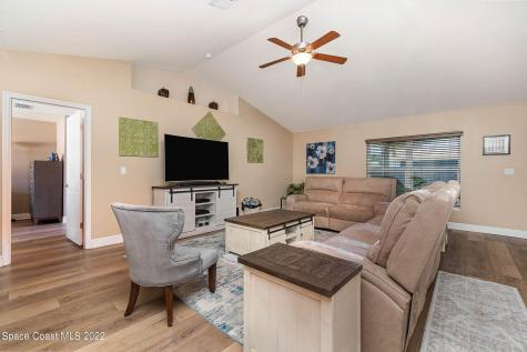 675 Tarr Avenue SW Palm Bay FL 32908