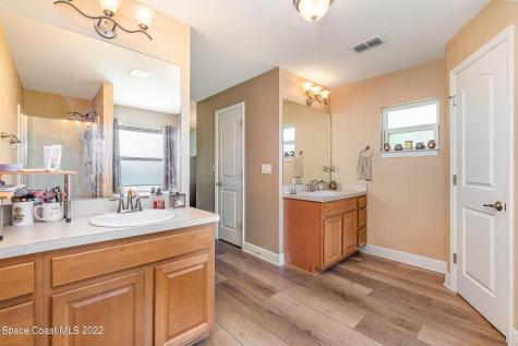 675 Tarr Avenue SW Palm Bay FL 32908