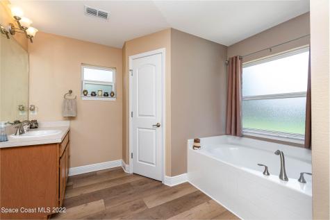 675 Tarr Avenue SW Palm Bay FL 32908