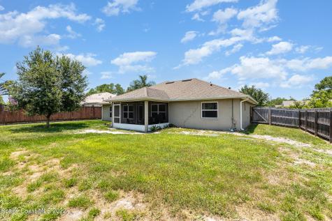 675 Tarr Avenue SW Palm Bay FL 32908