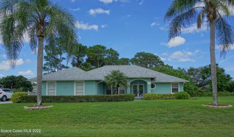 861 Ripley Terrace NE Palm Bay FL 32907